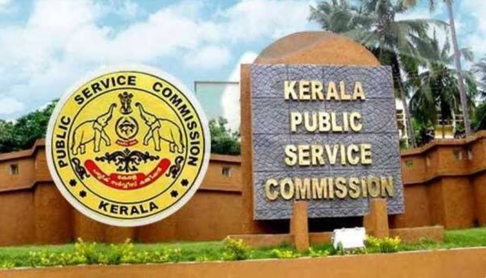 സംസ്ഥാന സർക്കാർ സർവീസിൽ PSC വഴി വൻ അവസരം.